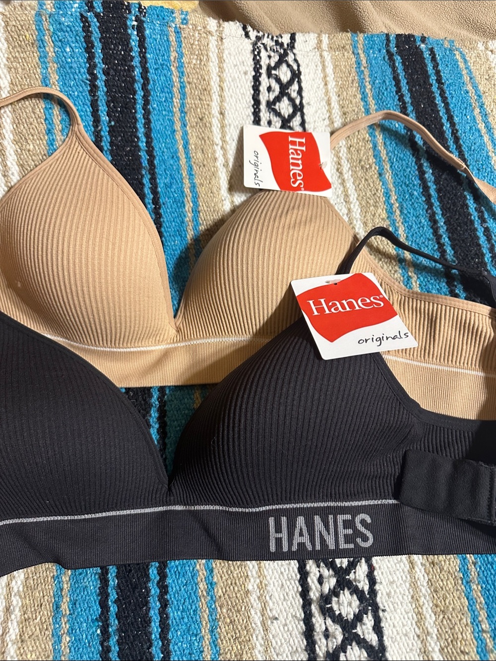 Hanes Ribbed Seamless Bras in Black and Nude BUNDLE